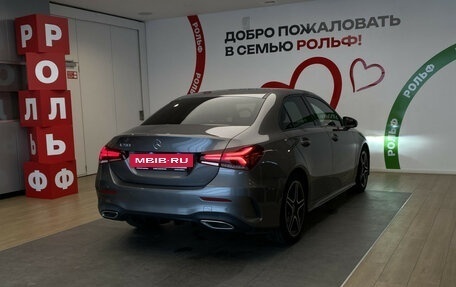 Mercedes-Benz A-Класс, 2021 год, 2 770 000 рублей, 4 фотография