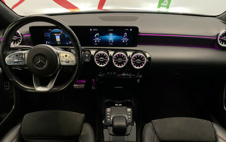 Mercedes-Benz A-Класс, 2021 год, 2 770 000 рублей, 9 фотография