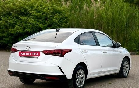 Hyundai Solaris II рестайлинг, 2021 год, 1 590 000 рублей, 4 фотография
