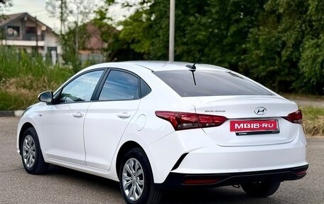 Hyundai Solaris II рестайлинг, 2021 год, 1 590 000 рублей, 3 фотография