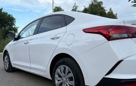 Hyundai Solaris II рестайлинг, 2021 год, 1 590 000 рублей, 10 фотография
