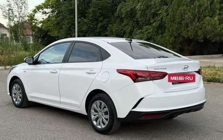 Hyundai Solaris II рестайлинг, 2021 год, 1 590 000 рублей, 17 фотография