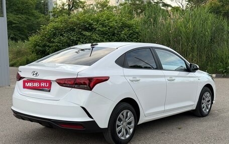Hyundai Solaris II рестайлинг, 2021 год, 1 590 000 рублей, 18 фотография