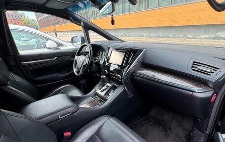 Toyota Alphard III, 2019 год, 4 100 000 рублей, 6 фотография