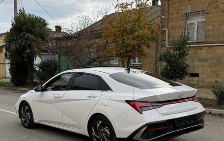 Hyundai Elantra, 2022 год, 1 470 000 рублей, 5 фотография