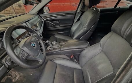 BMW 5 серия, 2012 год, 1 500 000 рублей, 14 фотография