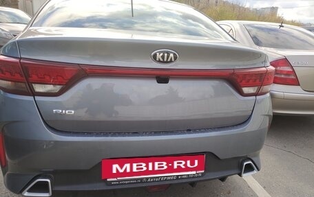 KIA Rio IV, 2020 год, 1 800 000 рублей, 3 фотография