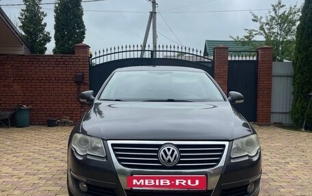 Volkswagen Passat B6, 2008 год, 670 000 рублей, 2 фотография
