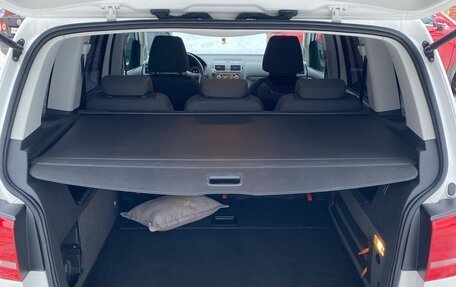 Volkswagen Touran III, 2012 год, 890 000 рублей, 5 фотография