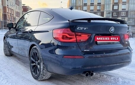 BMW 3 серия, 2018 год, 3 000 000 рублей, 9 фотография