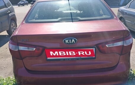 KIA Rio III рестайлинг, 2013 год, 750 000 рублей, 2 фотография