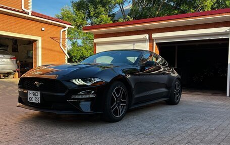 Ford Mustang VI рестайлинг, 2022 год, 4 100 000 рублей, 3 фотография