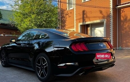 Ford Mustang VI рестайлинг, 2022 год, 4 100 000 рублей, 7 фотография