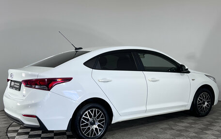 Hyundai Solaris II рестайлинг, 2017 год, 1 199 000 рублей, 8 фотография