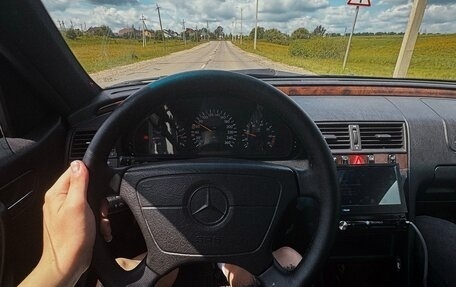 Mercedes-Benz C-Класс, 1998 год, 900 000 рублей, 5 фотография