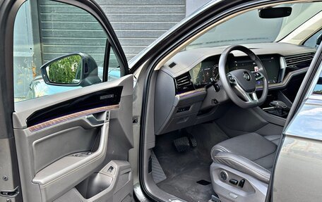 Volkswagen Touareg III, 2018 год, 5 550 000 рублей, 9 фотография