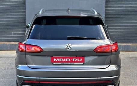Volkswagen Touareg III, 2018 год, 5 550 000 рублей, 4 фотография