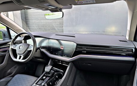 Volkswagen Touareg III, 2018 год, 5 550 000 рублей, 16 фотография