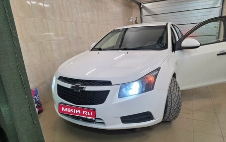Chevrolet Cruze II, 2010 год, 500 000 рублей, 1 фотография