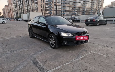 Volkswagen Jetta VI, 2013 год, 1 400 000 рублей, 2 фотография