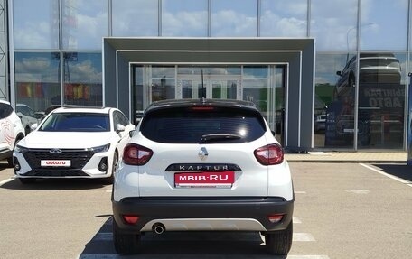 Renault Kaptur I рестайлинг, 2021 год, 1 550 000 рублей, 6 фотография