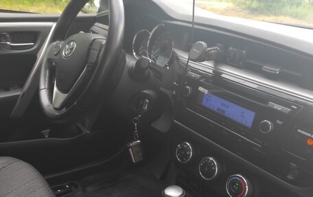 Toyota Corolla, 2013 год, 1 580 000 рублей, 9 фотография
