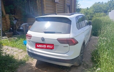 Volkswagen Tiguan II, 2019 год, 1 750 000 рублей, 3 фотография