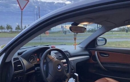 BMW 1 серия, 2011 год, 1 000 000 рублей, 3 фотография