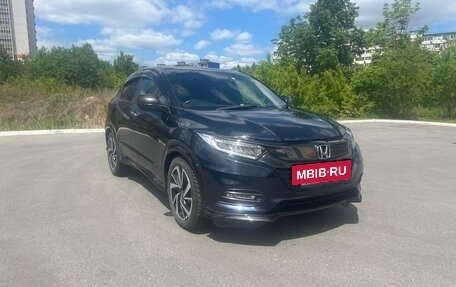 Honda Vezel, 2018 год, 1 600 000 рублей, 2 фотография