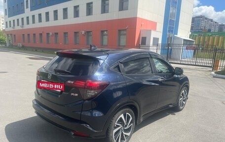 Honda Vezel, 2018 год, 1 600 000 рублей, 6 фотография