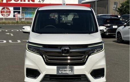 Honda Stepwgn IV, 2021 год, 2 000 000 рублей, 2 фотография