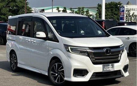Honda Stepwgn IV, 2021 год, 2 000 000 рублей, 3 фотография
