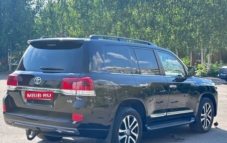 Toyota Land Cruiser 200, 2016 год, 5 900 000 рублей, 6 фотография