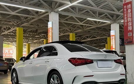 Mercedes-Benz A-Класс, 2023 год, 1 880 000 рублей, 4 фотография
