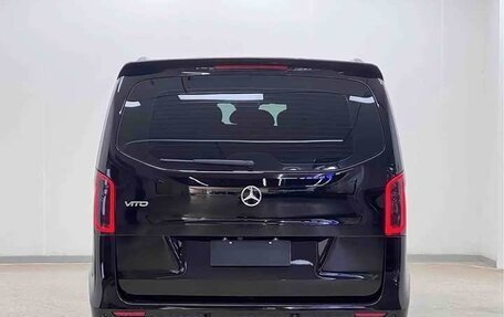 Mercedes-Benz Vito, 2024 год, 5 880 000 рублей, 7 фотография