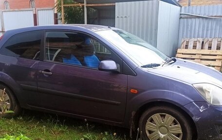 Ford Fiesta, 2006 год, 285 000 рублей, 3 фотография