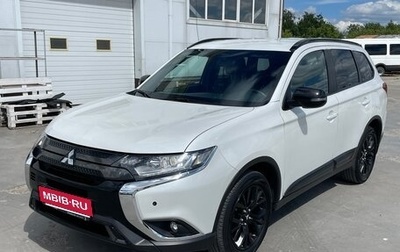 Mitsubishi Outlander III рестайлинг 3, 2021 год, 2 680 000 рублей, 1 фотография