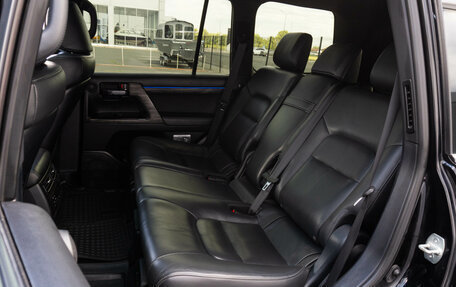 Toyota Land Cruiser 200, 2018 год, 5 450 000 рублей, 9 фотография