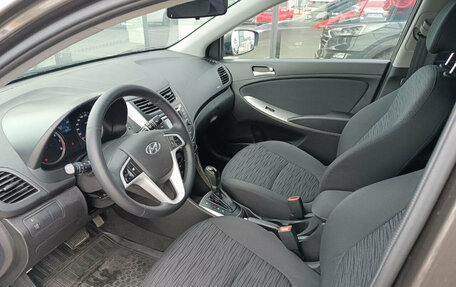 Hyundai Solaris II рестайлинг, 2015 год, 1 060 000 рублей, 10 фотография