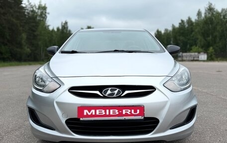 Hyundai Solaris II рестайлинг, 2012 год, 765 000 рублей, 2 фотография