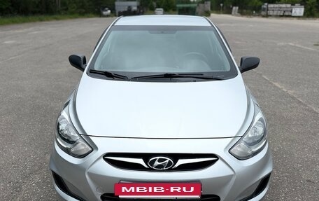 Hyundai Solaris II рестайлинг, 2012 год, 765 000 рублей, 3 фотография