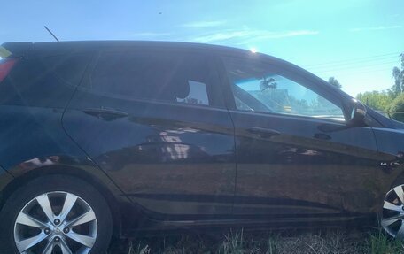 Hyundai Solaris II рестайлинг, 2011 год, 680 000 рублей, 8 фотография