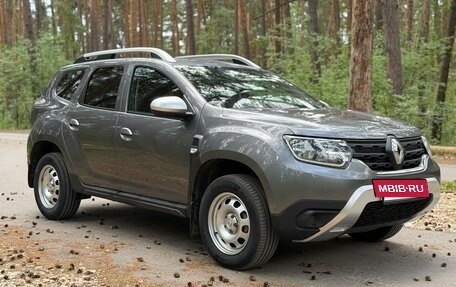 Renault Duster, 2022 год, 2 100 000 рублей, 6 фотография
