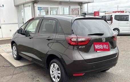 Honda Fit, 2022 год, 1 050 000 рублей, 2 фотография