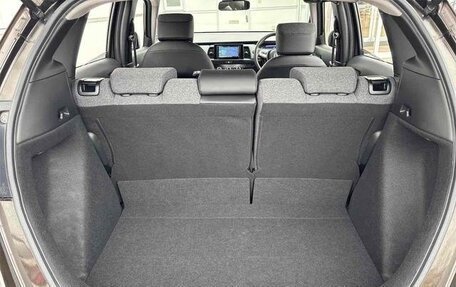 Honda Fit, 2022 год, 1 050 000 рублей, 19 фотография