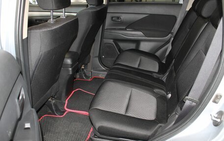 Mitsubishi Outlander III рестайлинг 3, 2013 год, 1 457 000 рублей, 9 фотография