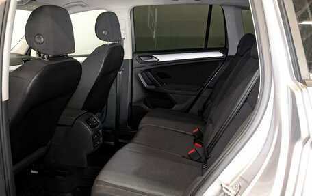 Volkswagen Tiguan II, 2020 год, 2 650 000 рублей, 11 фотография
