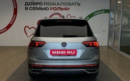 Volkswagen Tiguan II, 2021 год, 3 190 000 рублей, 6 фотография