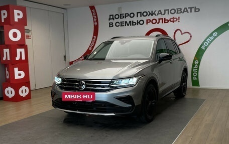 Volkswagen Tiguan II, 2021 год, 3 190 000 рублей, 2 фотография