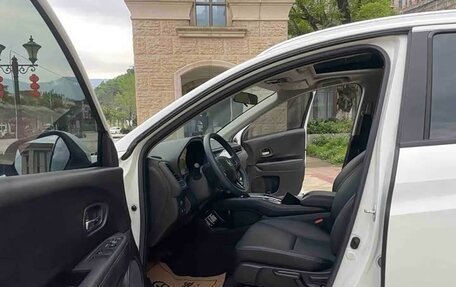 Honda Vezel, 2022 год, 1 490 000 рублей, 10 фотография